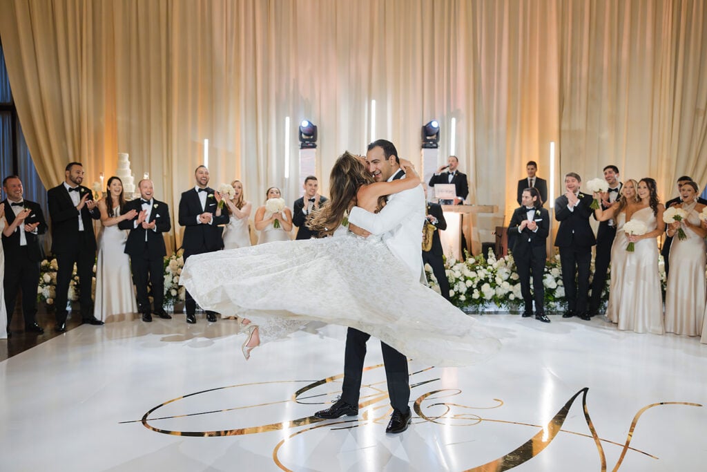 DJ Hybrid Wedding at the Union League of Philadelphia by Anastasia Romanava Photography