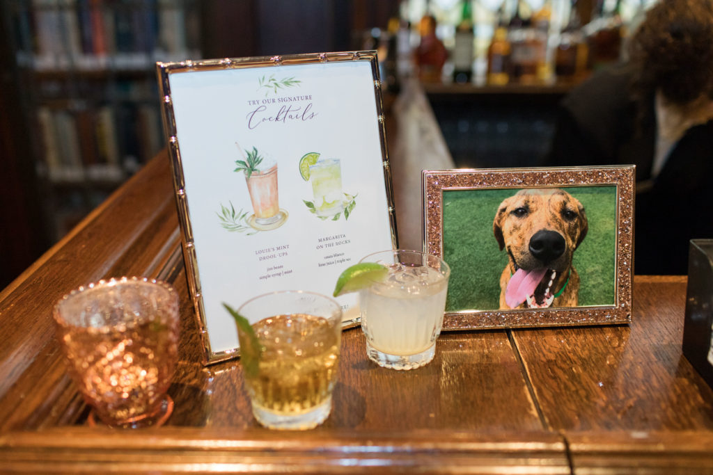 Signature drink at wedding cocktail hour