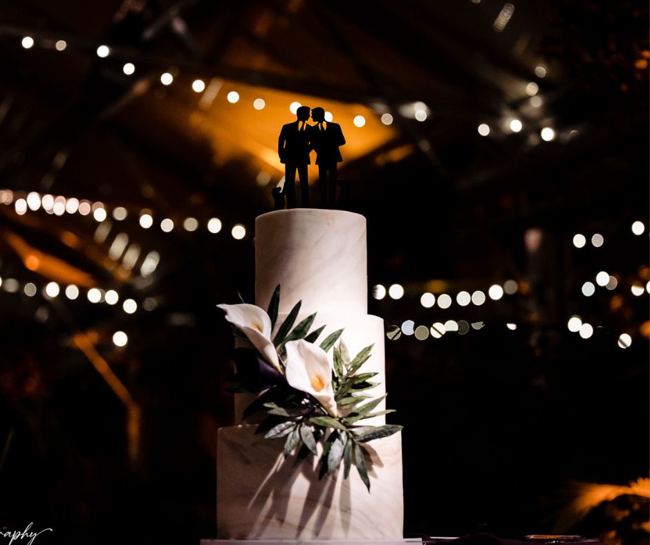 Wedding Cake by Morby Photography